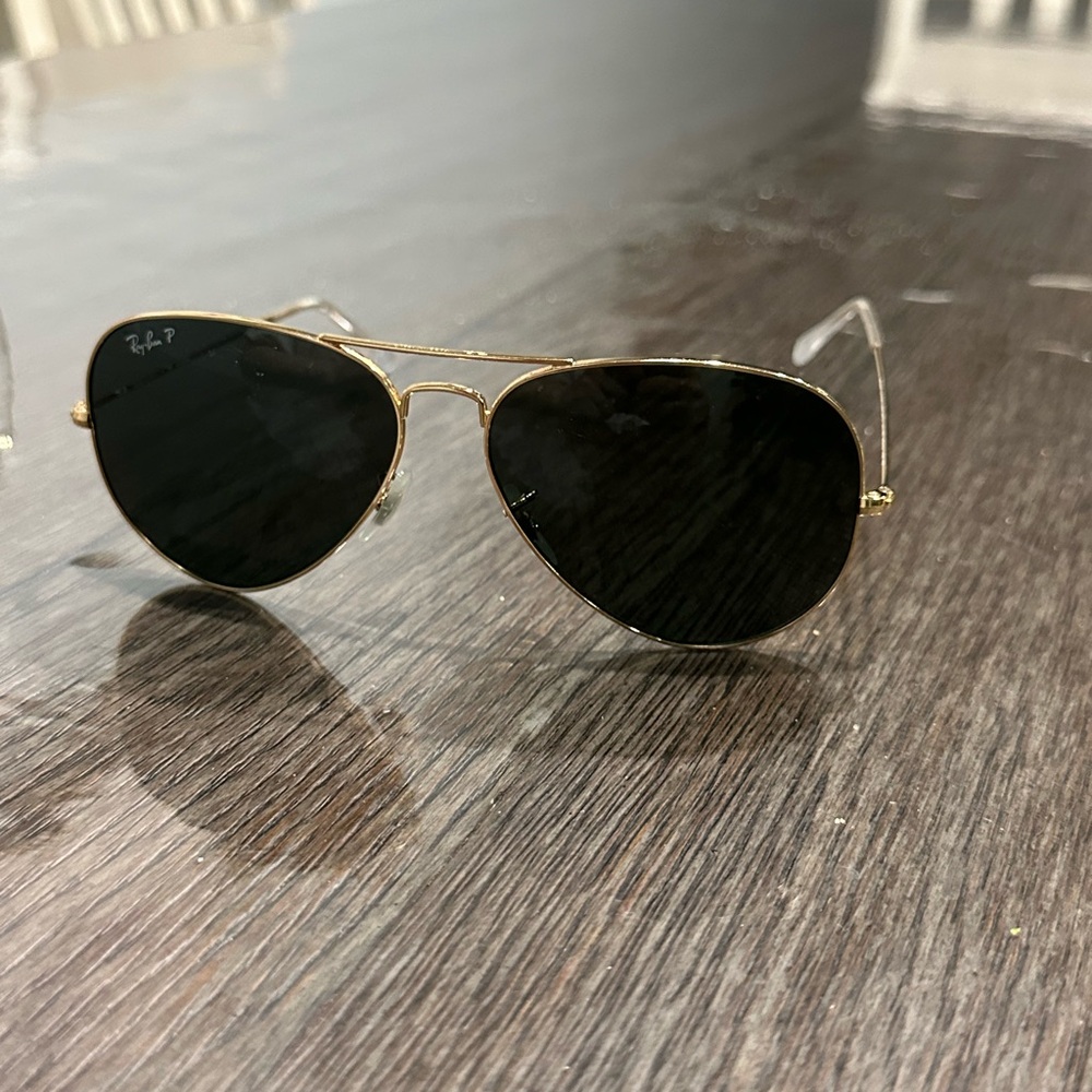 Ray-Ban Unisex Polarized Sunglasses, RB3025 AVIATOR CLASSIC polorized